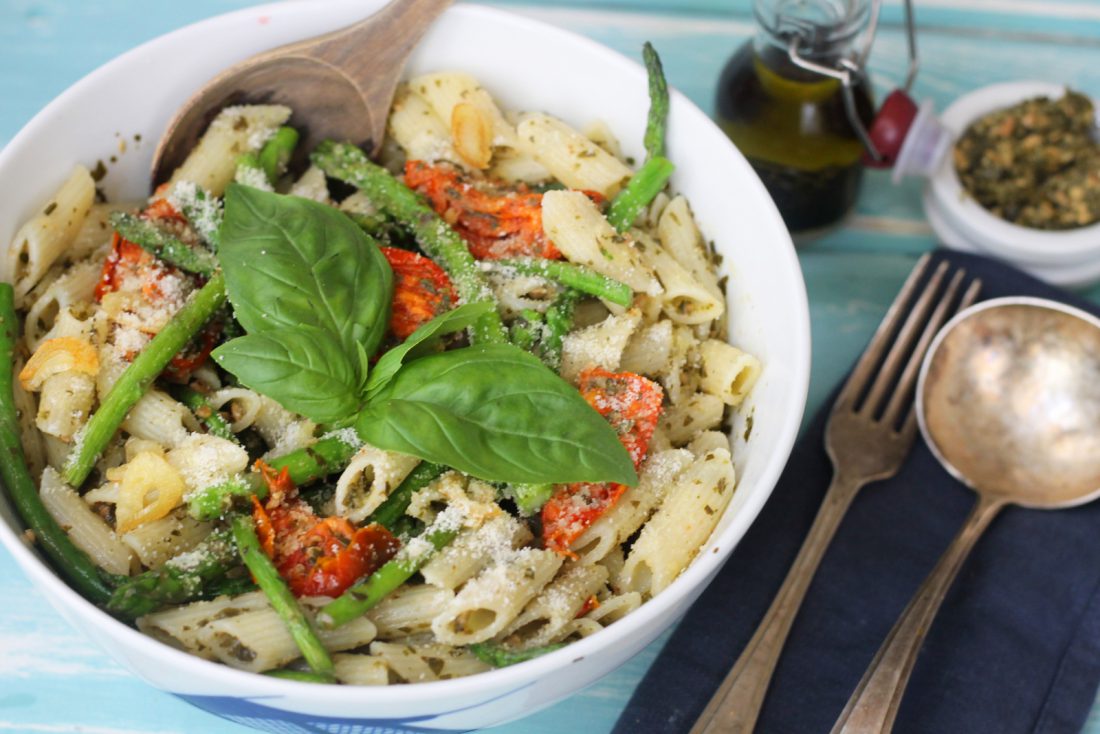 Tony's Sundried Tomato & Asparagus Pasta with Pesto